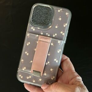 Walli IPhone 13 case